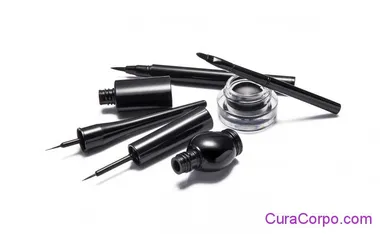 Matita e eyeliner per occhi: tutti i trucchi per un makeup perfetto