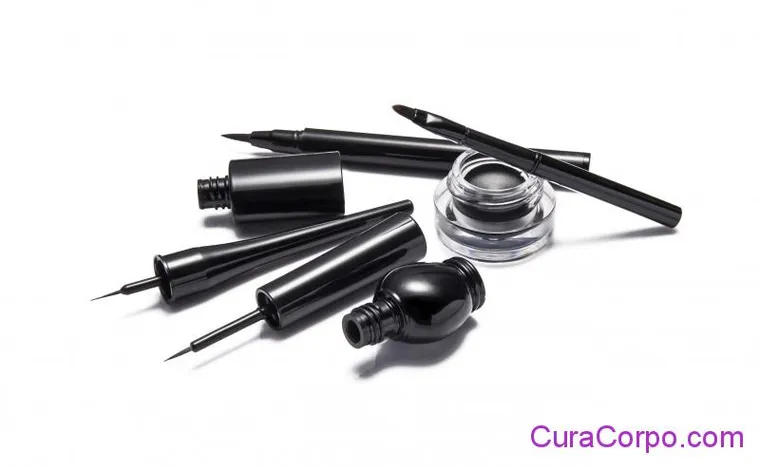 Matita e eyeliner per occhi: tutti i trucchi per un makeup perfetto