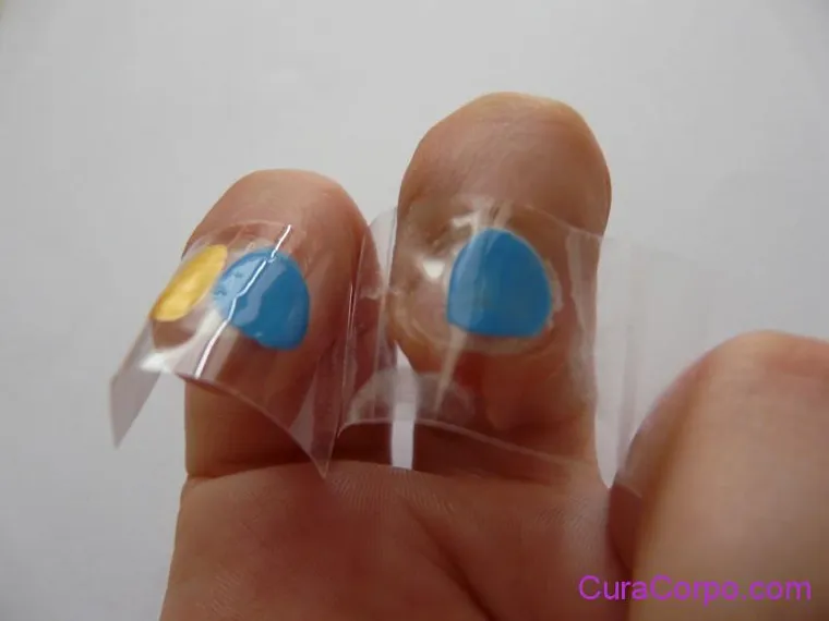 Trucco per provare tanti smalti senza lasciare traccia